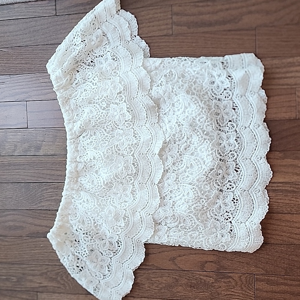 White Lace Off Shoulder Top Size M